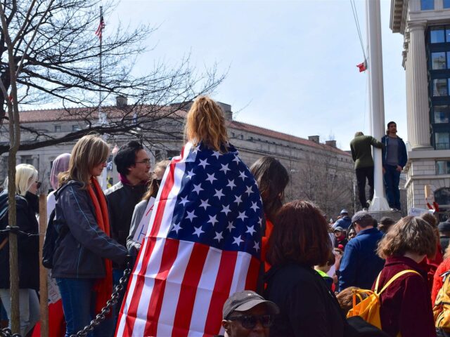 Mexican border town of Laredo braces for influx of National Guard troops in backyard